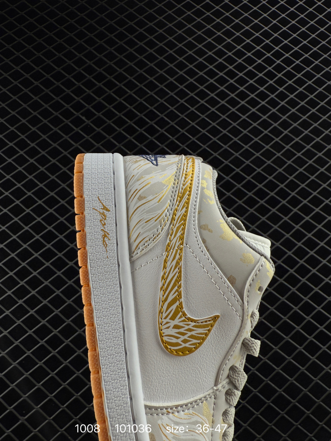 Nike Wmns Air Jordan 1 Low GS”Team Gold“